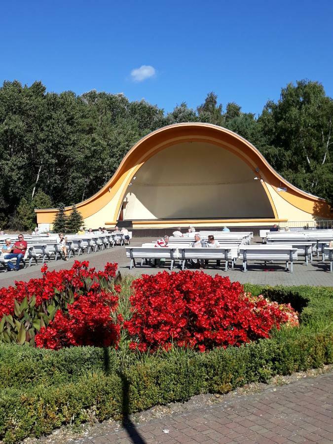 シフィノウイシチェApartament Bursztyn 2アパートメント エクステリア 写真